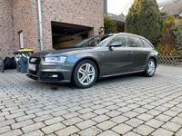 Używany Audi A4 Ambition 190 KM (139 kW) 2015 Szary Kombi