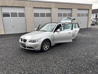 Gebraucht BMW 530 231 PS (169 kW) 2006 Silber Kombi
