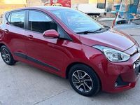 Gebraucht Hyundai i10 GLS 87 PS (63 kW) 2017 Rot Kleinwagen