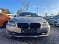 Gebraucht BMW 523 204 PS (150 kW) 2010 Gold Limousine
