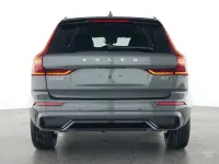 Neu Volvo XC60 Plus 250 PS (183 kW) 2025 Grün SUV