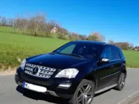 Second-hand Mercedes ML320 224 CP (164 kW) 2009 Negru SUV