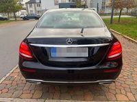 Gebraucht Mercedes E350 Avantgarde 299 PS (219 kW) 2018 Schwarz metallic Limousine