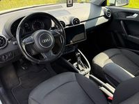 Gebraucht Audi A1 Ambition 105 PS (77 kW) 2011 Weiß Kleinwagen