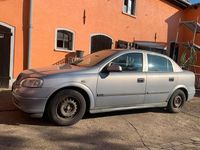Gebraucht Opel Astra 90 PS (66 kW) 2000 Silber Limousine