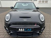 Gebraucht Mini John Cooper Works 192 PS (141 kW) 2020 Midnight black Kleinwagen