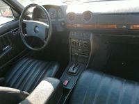 Gebraucht Mercedes 300 125 PS (91 kW) 1981 Grau Kombi