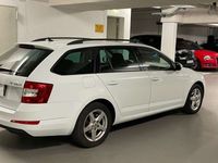 gebraucht Skoda Octavia OctaviaCombi 1.6 TDI (Green tec) DSG Joy