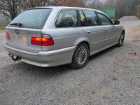 Gebraucht BMW 530 193 PS (141 kW) 2002 Silber Kombi