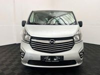 Second-hand Opel Vivaro 145 CP (106 kW) 2017 Argintiu Monovolum