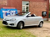 Gebraucht Opel Tigra 90 PS (66 kW) 2004 Silber Cabrio