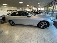 Gebraucht Mercedes E200 197 PS (144 kW) 2020 Iridiumsilber  metalliclack Limousine