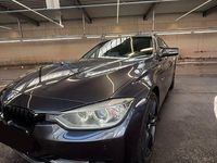 Gebraucht BMW 330 Sport Line 258 PS (189 kW) 2013 Grau Limousine