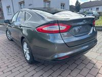 Gebraucht Ford Mondeo Titanium 150 PS (110 kW) 2017 Grau Limousine