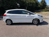 Gebraucht Kia Carens 136 PS (100 kW) 2015 Weiß Van / Kleinbus