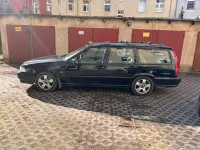 Używany Volvo V70 140 KM (102 kW) 2000 Czarny Kombi