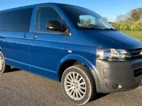 Gebraucht VW Caravelle 140 PS (102 kW) 2011 Blau Van