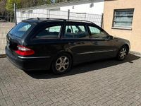 Second-hand Mercedes E270 177 CP (130 kW) 2004 Negru Break