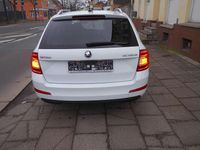 Gebraucht Skoda Octavia Style 150 PS (110 kW) 2016 Laserweiss Kombi