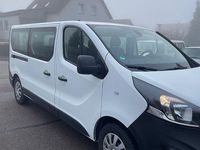 Gebraucht Opel Vivaro 121 PS (88 kW) 2019 Weiß Van / Kleinbus