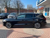 Gebraucht Ford Focus Titanium 125 PS (91 kW) 2024 Schwarz Kombi
