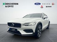 Gebraucht Volvo V60 CC Ultimate 197 PS (144 kW) 2024 Crystalwhite pearl Kombi