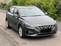 Gebraucht Hyundai i30 Advantage 160 PS (117 kW) 2023 Grau Kombi