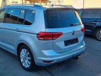 Gebraucht VW Touran Highline 150 PS (110 kW) 2017 Silber Van / Kleinbus