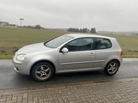 Gebraucht VW Golf 75 PS (55 kW) 2005 Silber Limousine