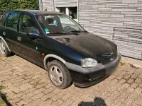 Gebraucht Opel Corsa 58 PS (42 kW) 1998 Schwarz Kleinwagen