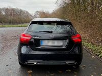 Gebraucht Mercedes A180 122 PS (89 kW) 2016 Limousine
