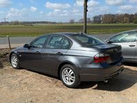 Gebraucht BMW 320 163 PS (119 kW) 2006 Grau Limousine