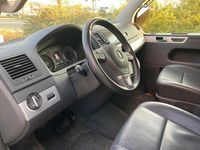 Second-hand VW T5 132 CP (97 kW) 2015 Negru Van