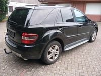 Gebraucht Mercedes ML280 Edition 1 190 PS (139 kW) 2008 Schwarz SUV