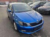 Gebraucht Skoda Fabia Joy 60 PS (44 kW) 2016 Blau Limousine