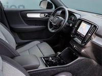 Neu Volvo XC40 Plus 163 PS (119 kW) 2026 Grau SUV