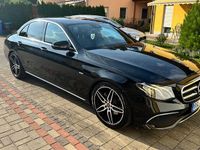 Gebraucht Mercedes E220 194 PS (142 kW) 2019 Schwarz Limousine