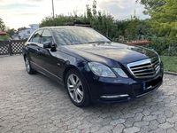 Gebraucht Mercedes E250 204 PS (150 kW) 2011 Blau Limousine