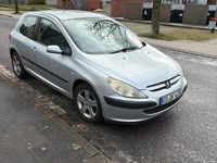Gebraucht Peugeot 307 109 PS (80 kW) 2002 Silber Kleinwagen