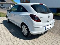 Gebraucht Opel Corsa Color Edition 69 PS (50 kW) 2012 Weiß Kleinwagen