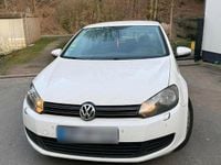 Gebraucht VW Golf VI 105 PS (77 kW) 2009 Weiß Kleinwagen