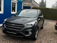 Gebraucht Ford Kuga ST-Line 179 PS (131 kW) 2018 Grün SUV