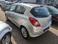 Gebraucht Opel Corsa Innovation 90 PS (66 kW) 2010 Silber Kleinwagen