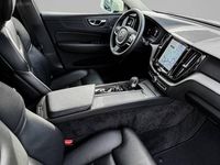 Gebraucht Volvo XC60 Plus 398 PS (292 kW) 2022 Weiß SUV