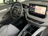 Gebraucht Skoda Enyaq iV Loft 132 kW (180 PS) 2022 Silber / arctic silber / metallic SUV