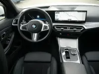 Gebraucht BMW 318 M Sport 156 PS (114 kW) 2023 Weiß Kombi
