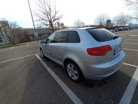 gebraucht Audi A3 Sportback 1.6 TDI (DPF) S tronic Attract. A...