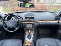 Gebraucht Mercedes E350 Avantgarde 272 PS (200 kW) 2005 Blau Kombi