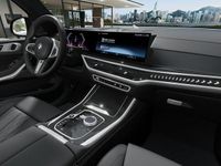 Neu BMW 130 Exclusive 352 PS (258 kW) 2025 Schwarz Kleinwagen