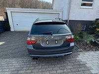 Gebraucht BMW 320 150 PS (110 kW) 2006 Grau Kombi